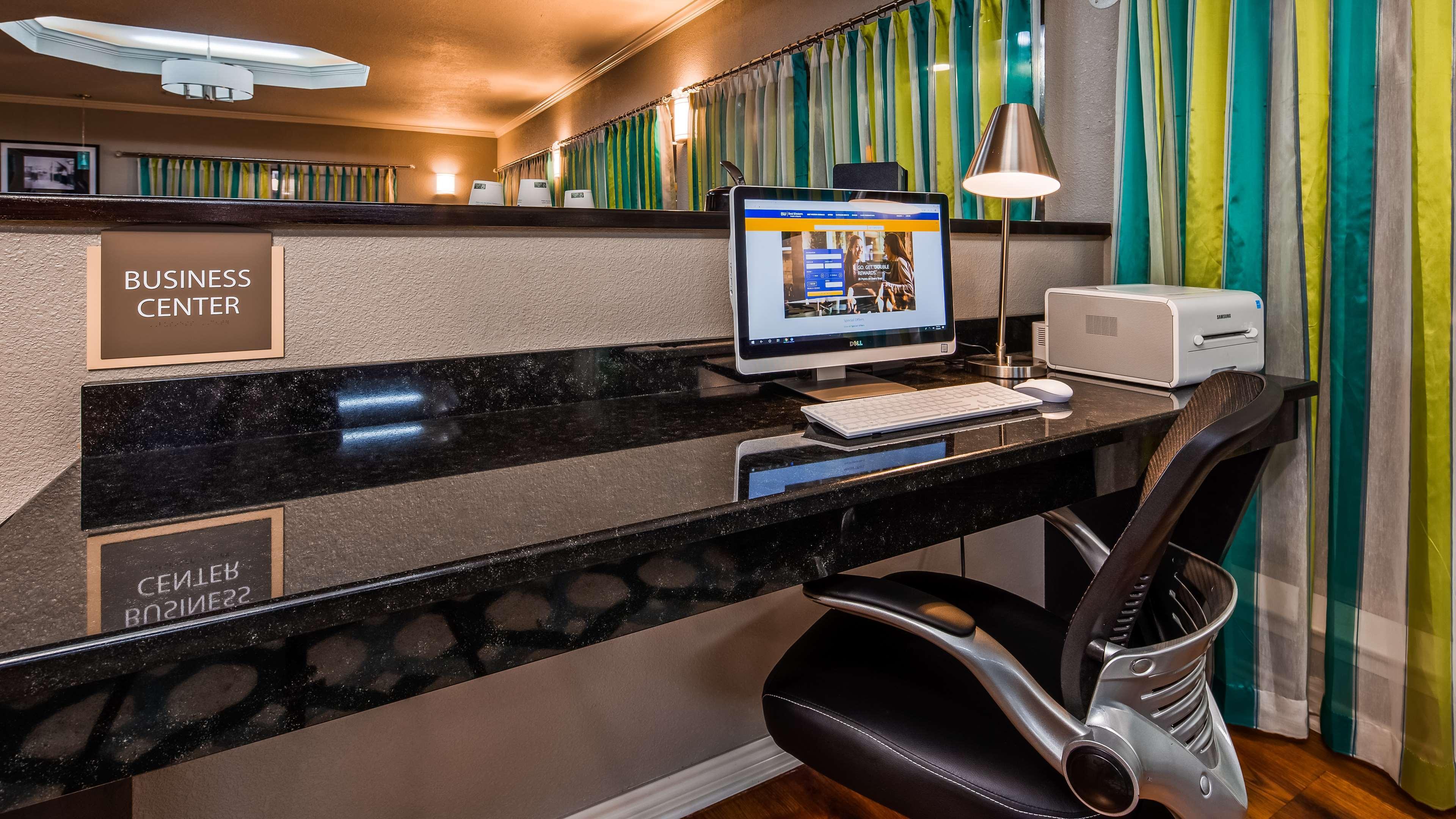 Best Western Post Oak Inn Burnet Bagian luar foto