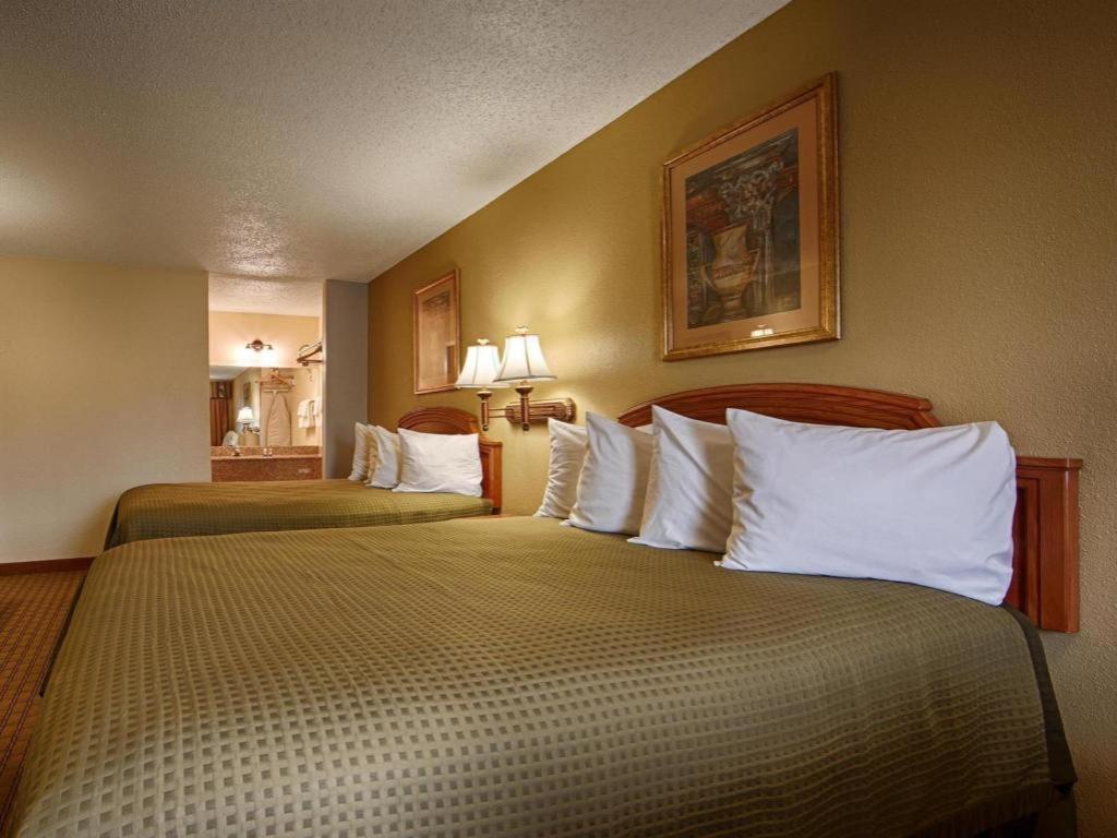 Best Western Post Oak Inn Burnet Bagian luar foto